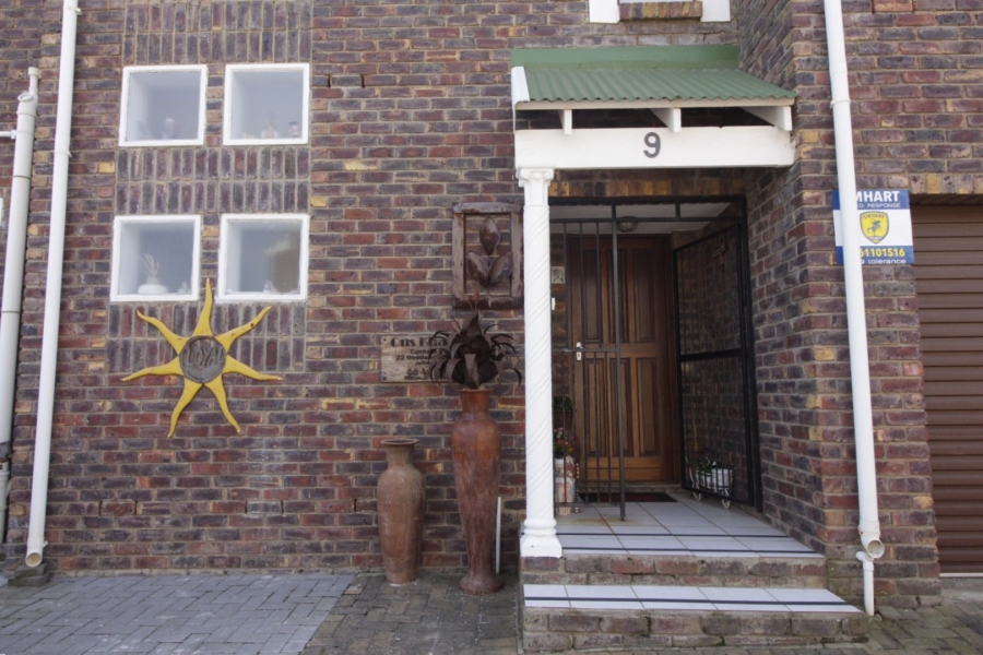  Bedroom Property for Sale in C Place Eastern Cape